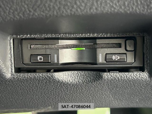 Toyota PRIUS 2019-12 8727031-4