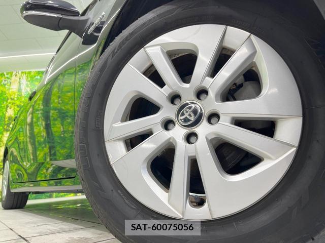 Toyota PRIUS 2017-08 8727104-12