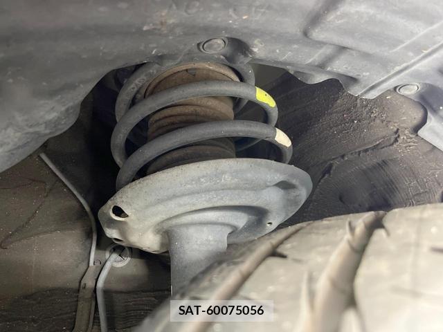 Toyota PRIUS 2017-08 8727104-19