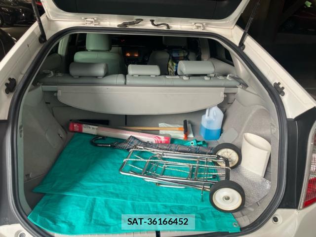 Toyota PRIUS 2013-10 8727177-9