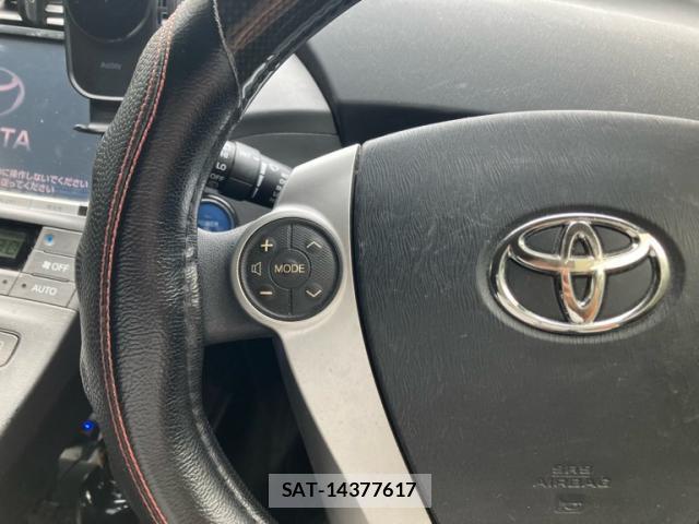 Toyota PRIUS 2015-07 8727194-11