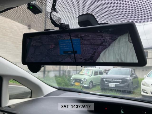 Toyota PRIUS 2015-07 8727194-16