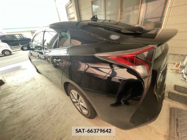 Toyota PRIUS 2017-10 8727220-12