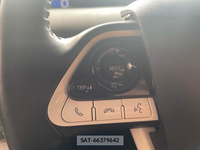 Toyota PRIUS 2017-10 8727220-15