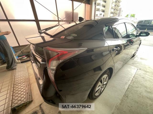 Toyota PRIUS 2017-10 8727220-3