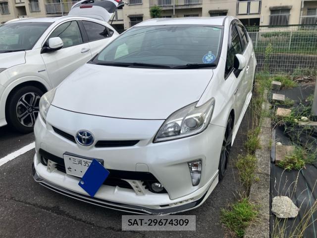 Toyota PRIUS 2013-07 8727277-0