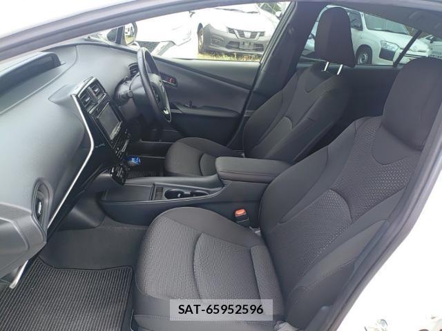 Toyota PRIUS 2021-02 8727477-15