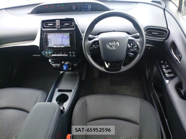 Toyota PRIUS 2021-02 8727477-2