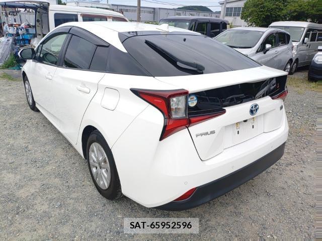 Toyota PRIUS 2021-02 8727477-5