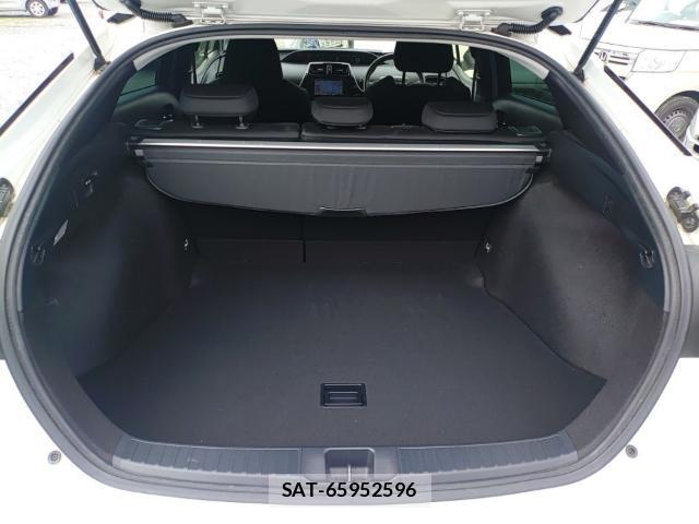 Toyota PRIUS 2021-02 8727477-7