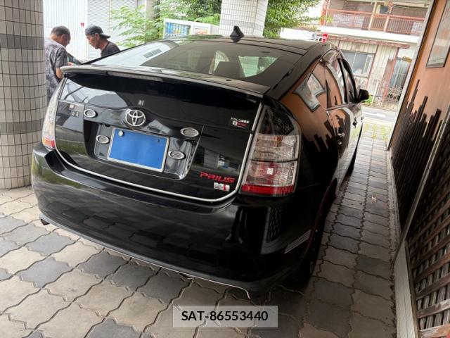 Toyota PRIUS 2004-06 8727689-13