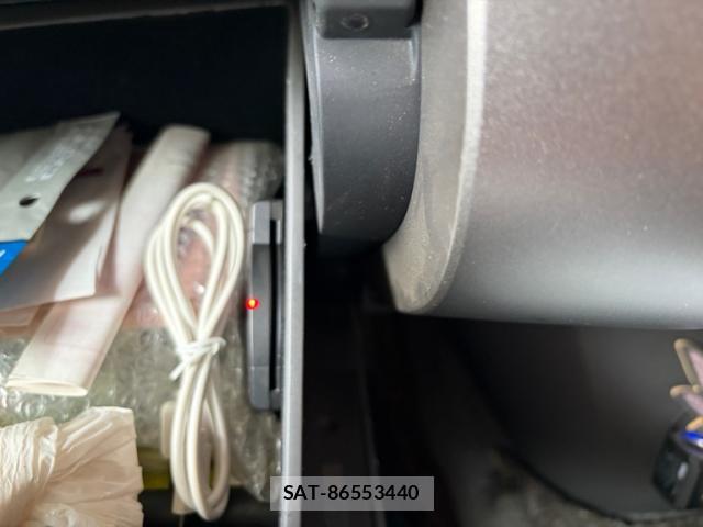 Toyota PRIUS 2004-06 8727689-18