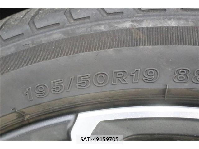 Toyota PRIUS 2023-11 8727910-19