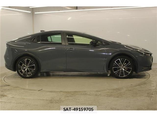 Toyota PRIUS 2023-11 8727910-3