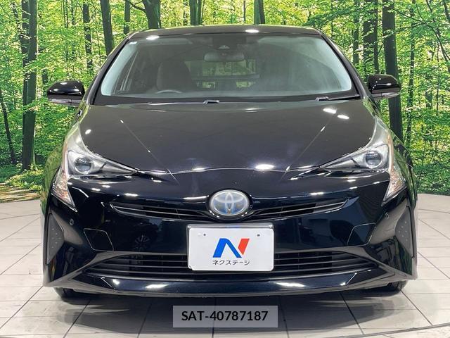 Toyota PRIUS 2017-07 8727982-13