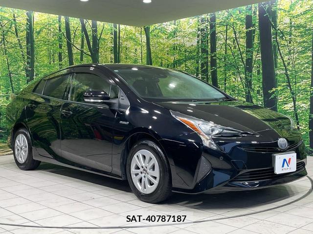 Toyota PRIUS 2017-07 8727982-15