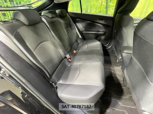 Toyota PRIUS 2017-07 8727982-8