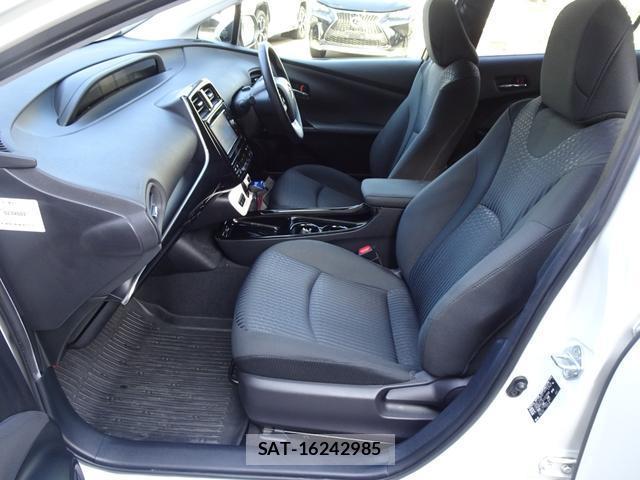 Toyota PRIUS 2018-03 8728258-11