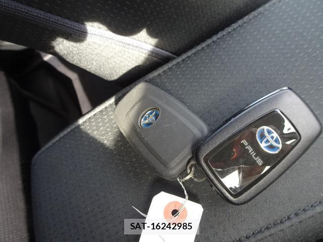 Toyota PRIUS 2018-03 8728258-19
