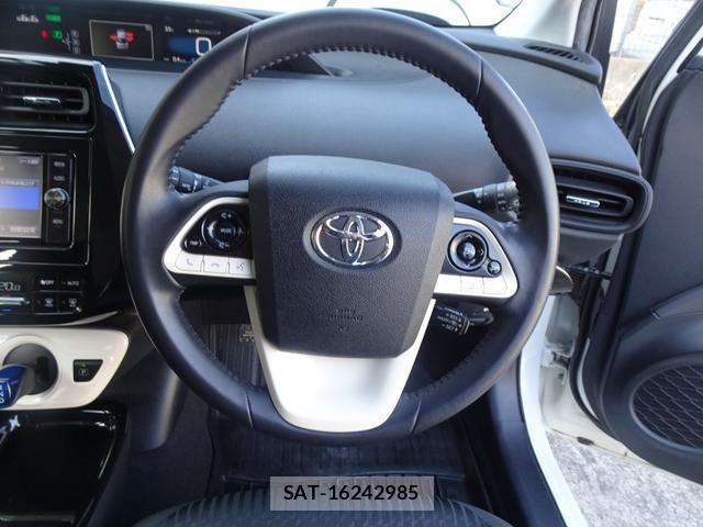 Toyota PRIUS 2018-03 8728258-8