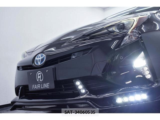 Toyota PRIUS 2017-05 8728294-10