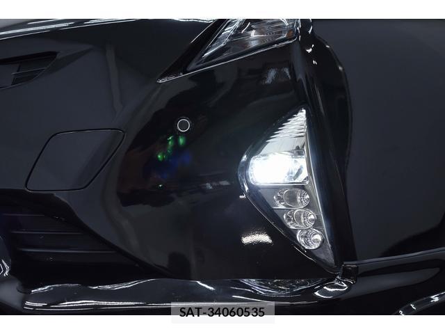 Toyota PRIUS 2017-05 8728294-16
