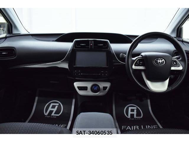 Toyota PRIUS 2017-05 8728294-2