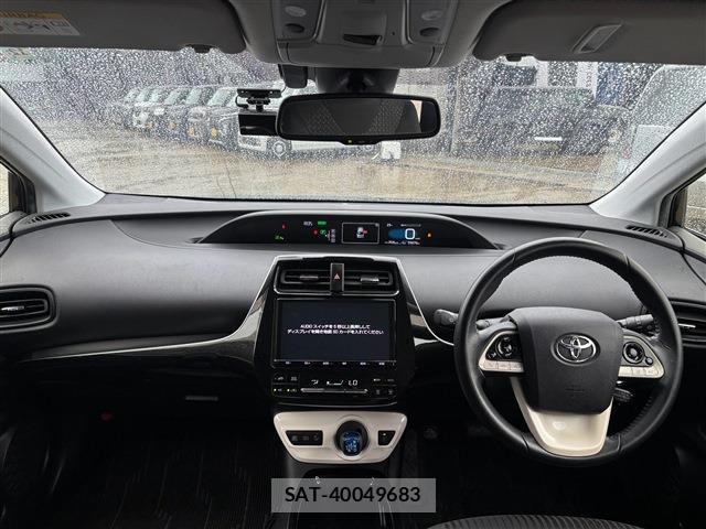 Toyota PRIUS 2018-11 8728316-2