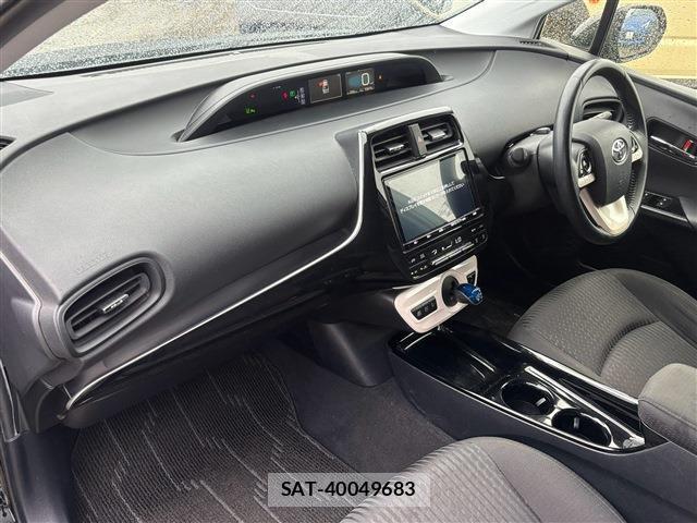 Toyota PRIUS 2018-11 8728316-3