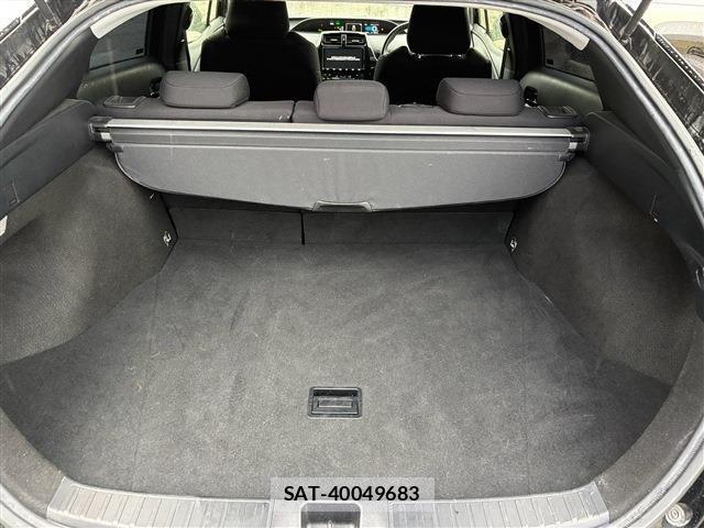 Toyota PRIUS 2018-11 8728316-6