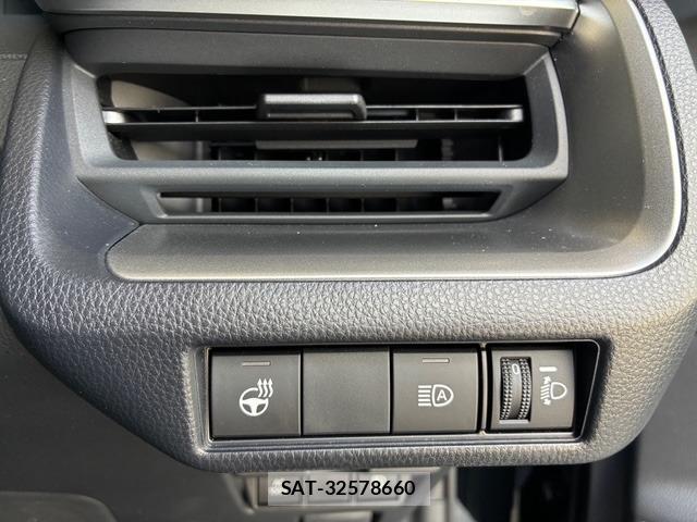 Toyota PRIUS 2024-04 8728396-19