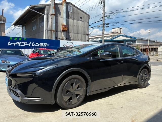 Toyota PRIUS 2024-04 8728396-4
