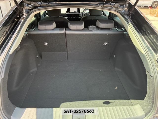 Toyota PRIUS 2024-04 8728396-8