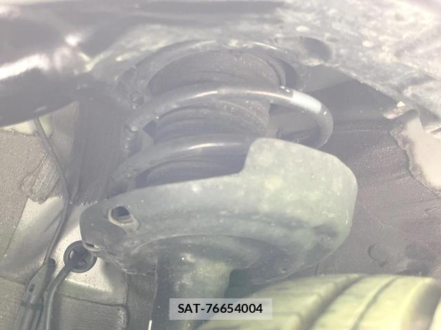 Toyota PRIUS 2020-04 8728480-19