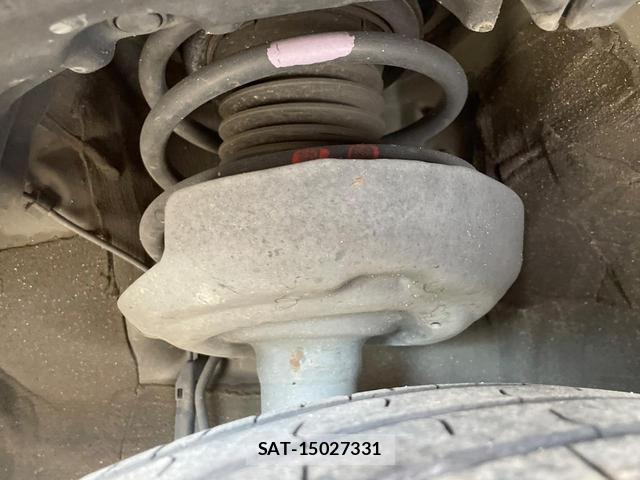 Toyota PRIUS 2020-04 8728519-19