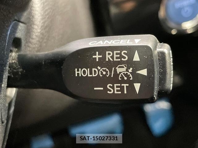 Toyota PRIUS 2020-04 8728519-4