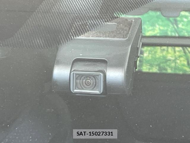 Toyota PRIUS 2020-04 8728519-6