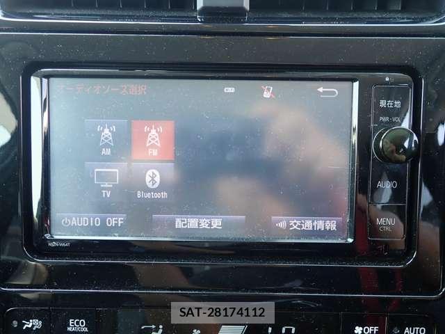 Toyota PRIUS 2015-12 8728610-12