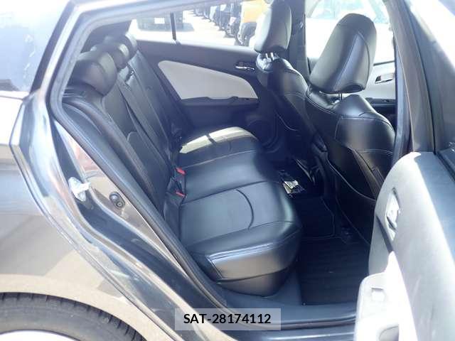 Toyota PRIUS 2015-12 8728610-5