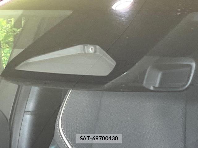 Toyota PRIUS 2024-10 8728651-4