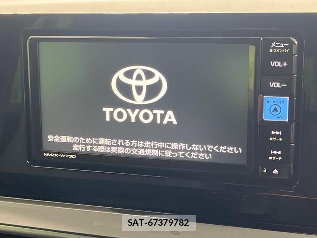 Toyota PRIUS 2024-05 8728675-2