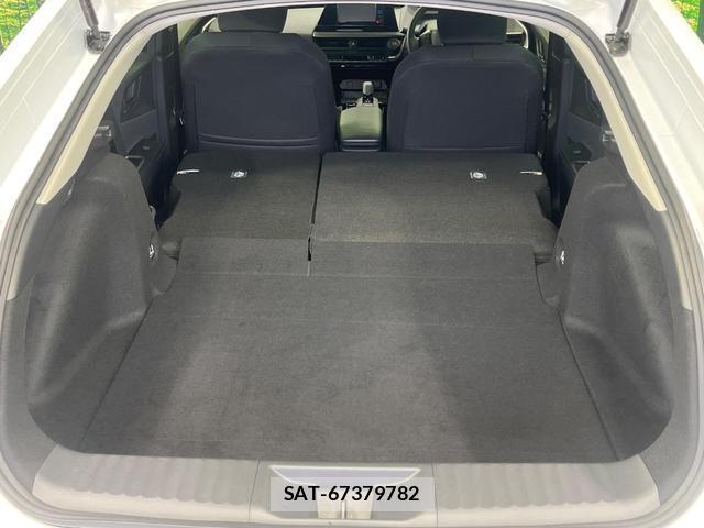 Toyota PRIUS 2024-05 8728675-9