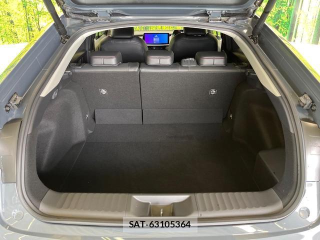 Toyota PRIUS 2023-10 8728780-11