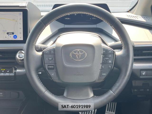 Toyota PRIUS 2023-11 8728796-11