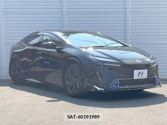 Toyota PRIUS 2023-11 8728796-16