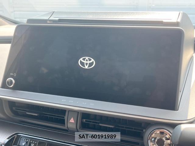 Toyota PRIUS 2023-11 8728796-4
