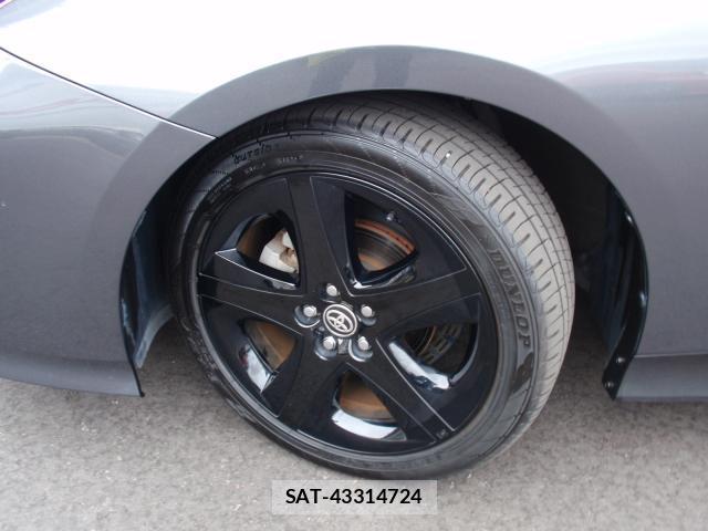 Toyota PRIUS 2021-07 8728874-15
