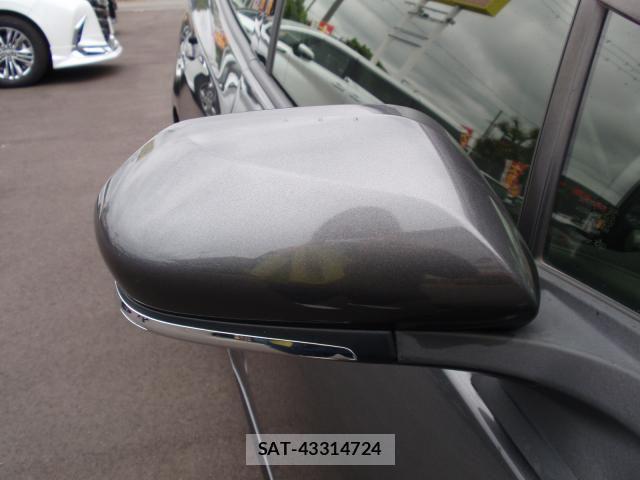 Toyota PRIUS 2021-07 8728874-18