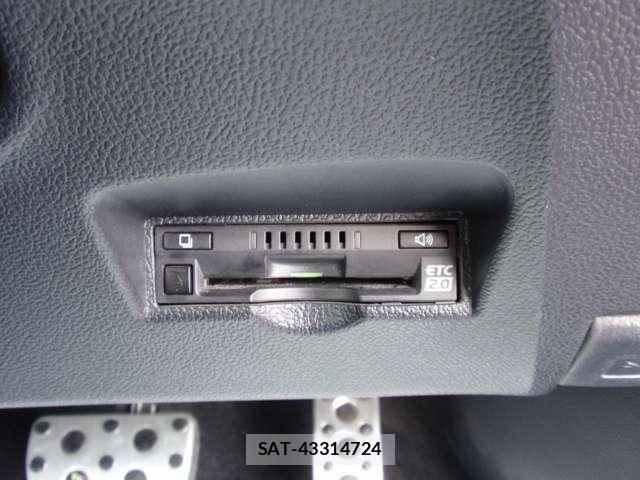 Toyota PRIUS 2021-07 8728874-9