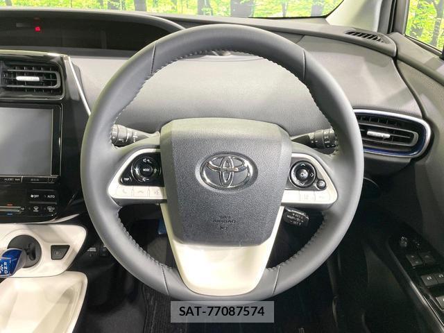 Toyota PRIUS 2016-12 8728904-10